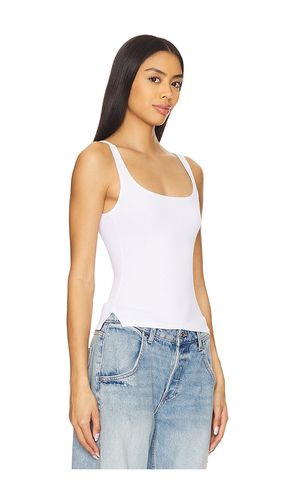 Scoop Ribbed Tank en . Taille S. Also en M, XL - LNA - Modalova