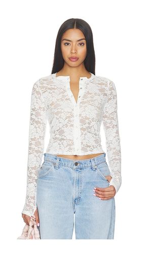 Vesca Lace Snap Front Long Sleeve en . Taille XS. Also en S, M, L - Michael Lauren - Modalova