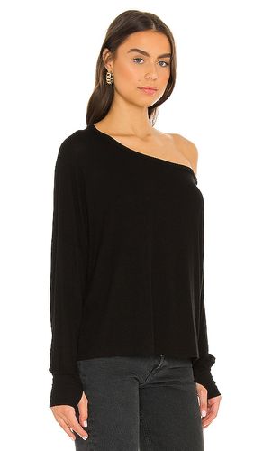Kristopher Open Shoulder Top en . Taille L. Also en M, S, XL, XS - Michael Lauren - Modalova