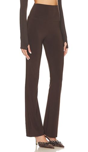 PANTALON BOOT en . Taille XS. Also en S, M, L, XL - Norma Kamali - Modalova