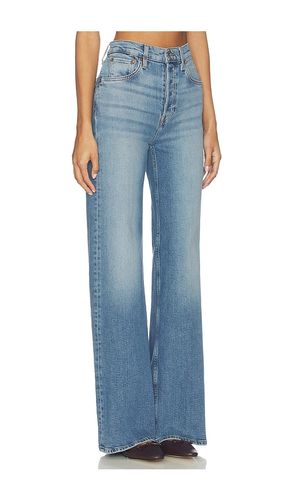 JAMBES LARGES en . Taille 25. Also en 26, 29, 30, 31 - RE/DONE - Modalova