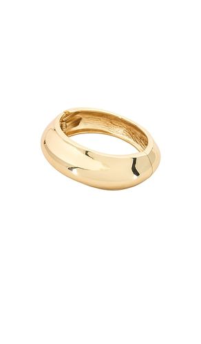 SHASHI BRACELET en Metallic Gold - SHASHI - Modalova