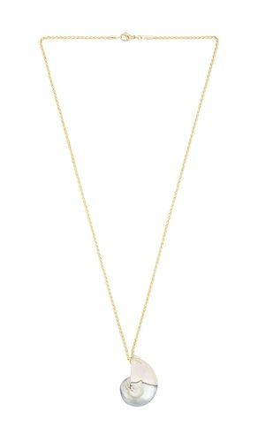SHASHI SAUTOIR PENDENTIF en Brown - SHASHI - Modalova