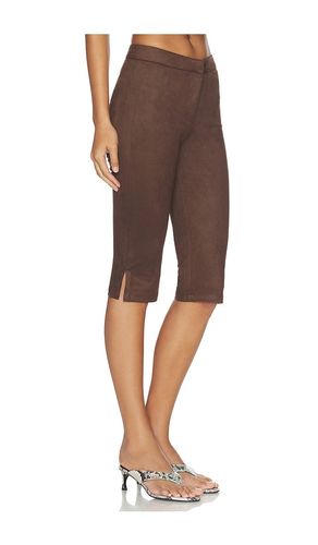 Ayla Faux Suede Capri en . Taille L. Also en M, S, XL, XS, XXS - superdown - Modalova