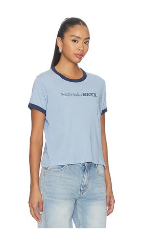 T-SHIRT MOMMA NEEDS A BEER PERFECT RINGER en . Taille S. Also en M, XL - The Laundry Room - Modalova