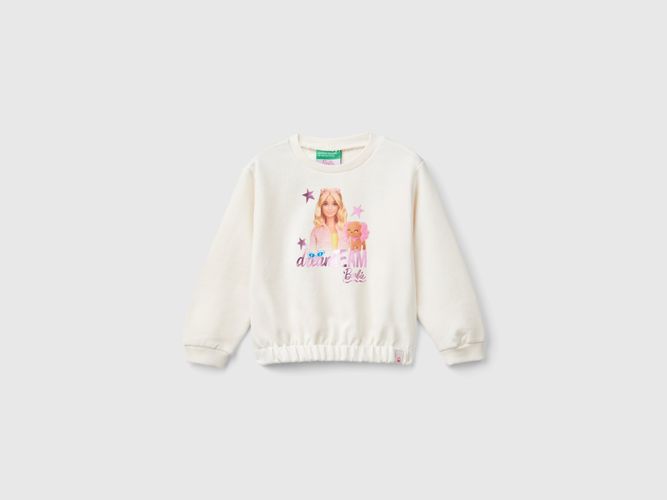 Benetton, Sweat-shirt Barbie Crème Avec Imprimé Laminé, taille 12-18, Crème, Enfants - United Colors of Benetton - Modalova