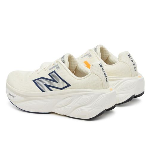 Fresh Foam X More v5 Angora Hot Mango - New Balance - Modalova