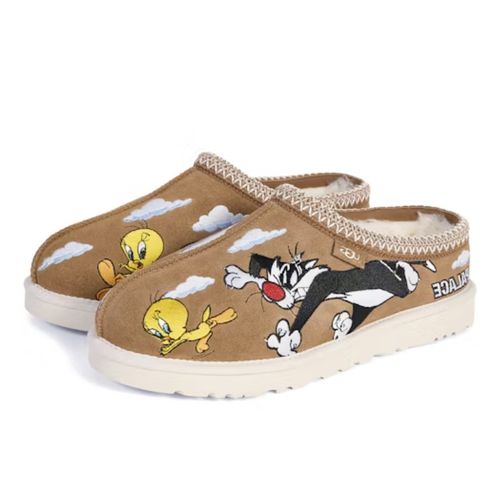 Tasman Slipper Palace x Looney Tunes Chestnut - UGG - Modalova