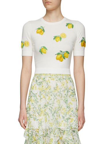 ‘CIARA' LEMON MOTIF EMBROIDERED SHORT SLEEVE KNIT TOP - ALICE + OLIVIA - Modalova
