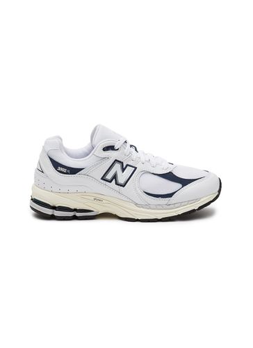 ‘2002' LOW TOP LACE UP SNEAKERS - NEW BALANCE - Modalova