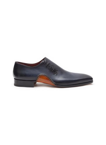Asymmetric Wholecut Leather Shoes - MAGNANNI - Modalova