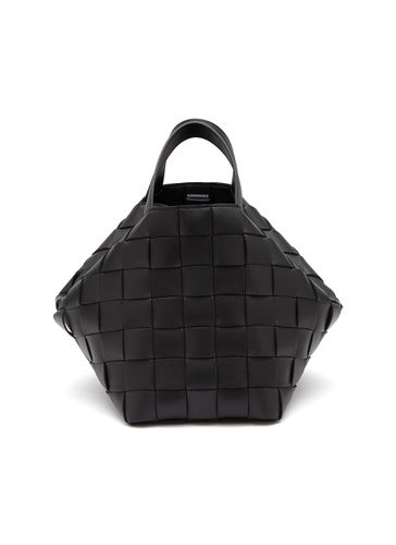 ‘Bowling Cassette' Woven Leather Bag - BOTTEGA VENETA - Modalova