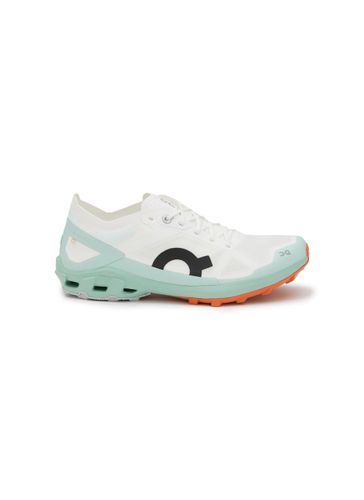 Cloudventure Low Top Lace Up Sneakers - ON RUNNING - Modalova