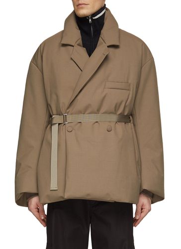 Belted Double Breasted Puffer Blazer - RE: BY MAISON SANS TITRE - Modalova