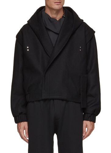 Detachable Strap Hooded Tweed Cropped Jacket - RE: BY MAISON SANS TITRE - Modalova