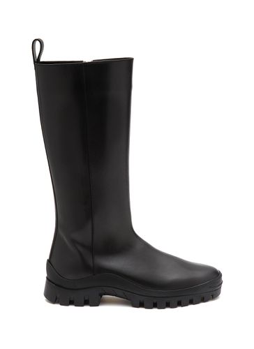 Greta Moto Leather Tall Boots - THE ROW - Modalova