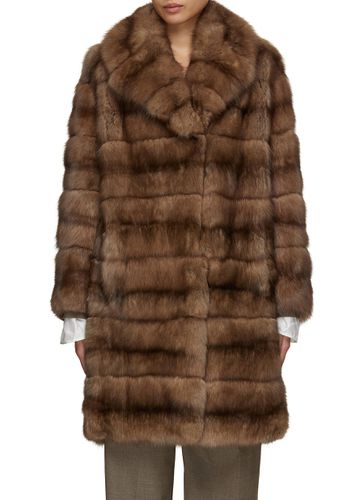 Exaggerated Lapel Sable Fur Coat - YVES SALOMON - Modalova