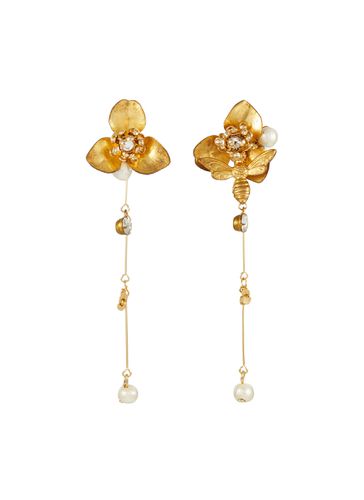 Begonia With Bee Line Wood Pearl Brass Earrings - MONSHIRO - Modalova