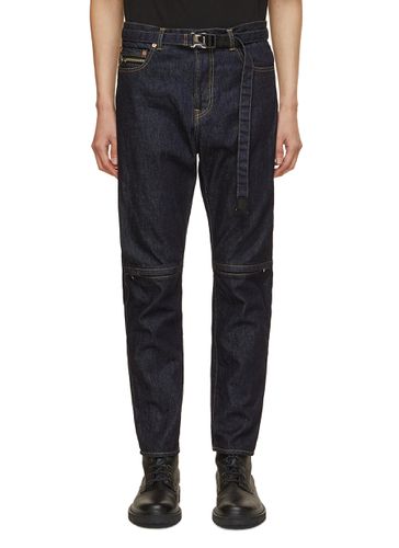 Belted Zippered Slit Jeans - SACAI - Modalova