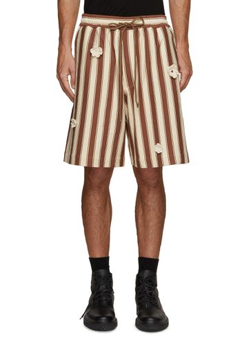Daisy Patch Striped Drawstring Shorts - SONG FOR THE MUTE - Modalova