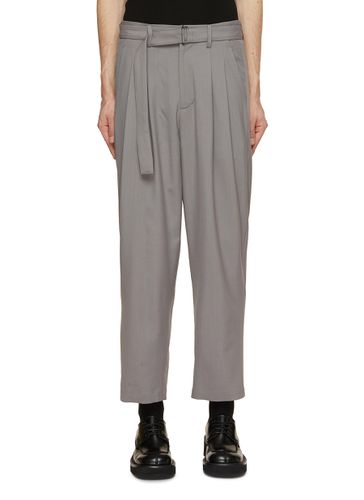 Cropped Double Pleated Tapered Belted Pants - ATTACHMENT - Modalova