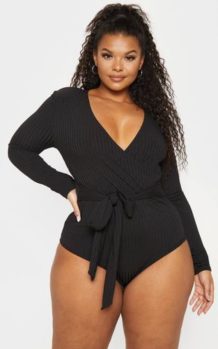 Black Body Grande Taille Côtelé Avec Nœud À La Taille | Taille 54 - PrettyLittleThing - Modalova