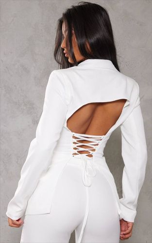 White Blazer Ajusté Avec Laçage Au Dos - Ensemble Coordonné | Taille 42 - PrettyLittleThing - Modalova