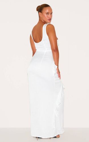 White Robe Longue Satinée À Volants Superposés Grande Taille | Taille 52 - PrettyLittleThing - Modalova