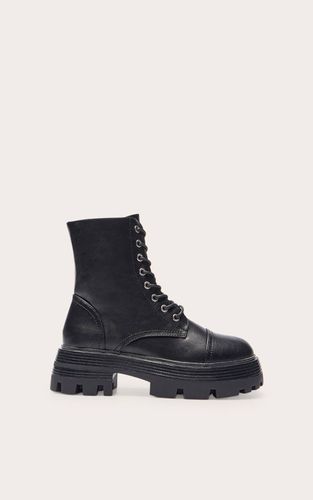Black Bottines De Randonnée À Lacets Et Semelle Épaisse | Taille 36 - PrettyLittleThing - Modalova