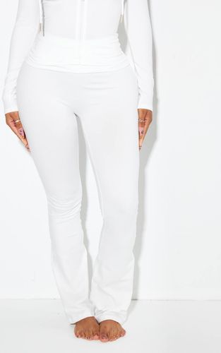 White Pantalon Évasé Taille Haute Sculptant À Rabat Shape Stretch | Taille 48 - PrettyLittleThing - Modalova