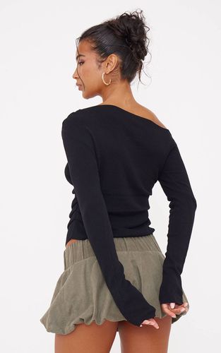 Black Haut Asymétrique En Maille Fine | Taille XS - PrettyLittleThing - Modalova