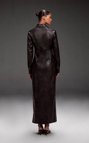 Black Robe Maxi Boutonnée En Synthétique Effet Délavé | Taille 34 - PrettyLittleThing - Modalova