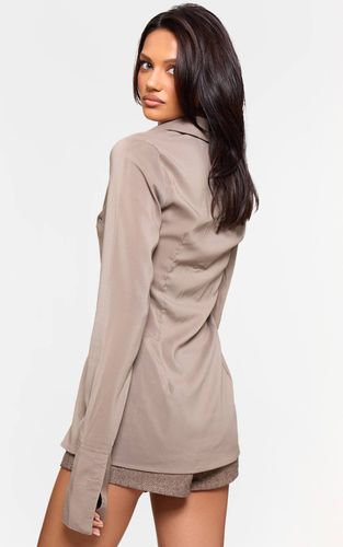 Brown Chemise Ajustée En Mousseline | Taille 42 - PrettyLittleThing - Modalova
