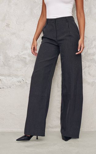 Black Pantalon Large Tailleur À Fines Rayures Tall | Taille 42 - PrettyLittleThing - Modalova