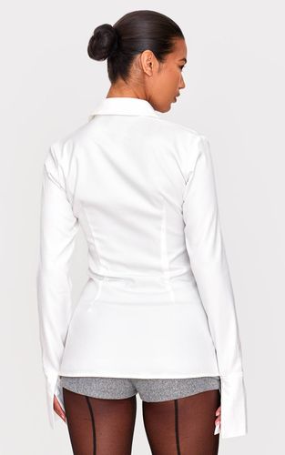 White Chemise Cintrée Tissée À Fines Rayures | Taille 42 - PrettyLittleThing - Modalova