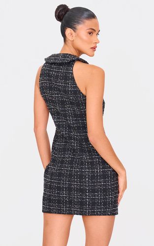 Black Robe Mini Boutonnée En Bouclé | Taille 36 - PrettyLittleThing - Modalova