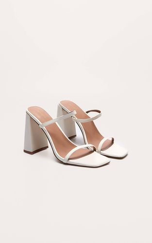 Cream Mules À Talon Bloc Haut En Synthétiquecuir Bout Carré Avec Double Bride | Taille 41 - PrettyLittleThing - Modalova