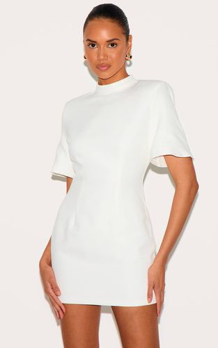 White Robe Mini Cintrée Dos Nu En Tissu Tissé | Taille 42 - PrettyLittleThing - Modalova