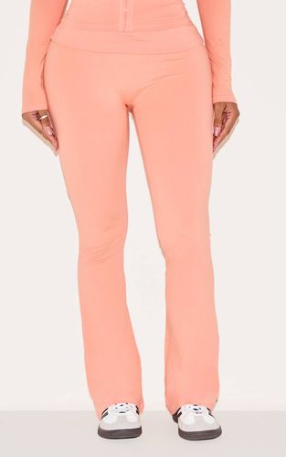 Peach Pantalon Évasé Taille Haute Repliable Sculptant Shape | Taille 42 - PrettyLittleThing - Modalova