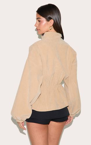 Stone Veste En Synthétique Cintrée À La Taille | Taille XS - PrettyLittleThing - Modalova