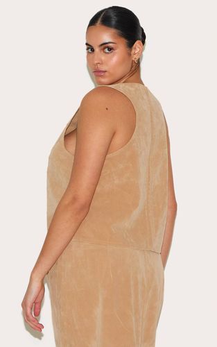Stone Haut Droit En Synthétique Grande Taille | Taille 44 - PrettyLittleThing - Modalova