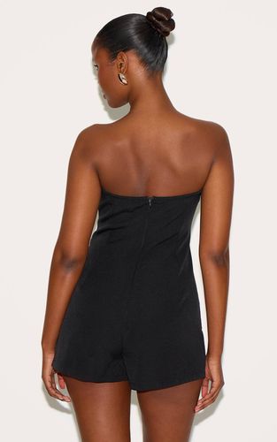 Black Combinaison-short Bandeau Ajustée À Détail Plissé | Taille 42 - PrettyLittleThing - Modalova