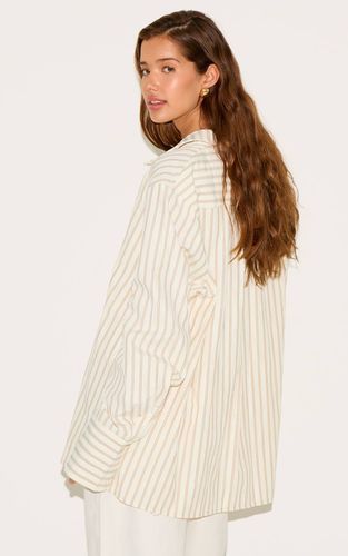 Cream Chemise Oversize À Poignets Rayés | Taille Medium - PrettyLittleThing - Modalova