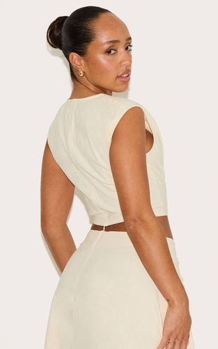 Cream Top Court Aspect Lin Bordure Ondulée Dorée Shape | Taille 42 - PrettyLittleThing - Modalova