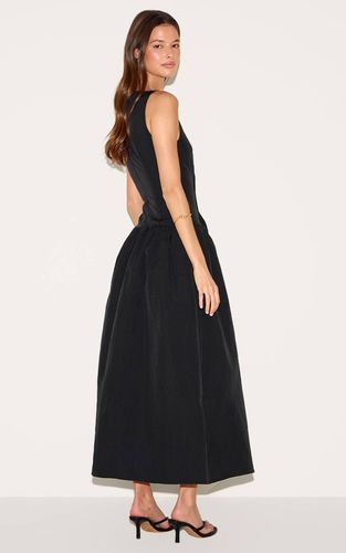 Black Robe Mi-longue À Taille Basse Et Imprimé Fleuri | Taille 42 - PrettyLittleThing - Modalova
