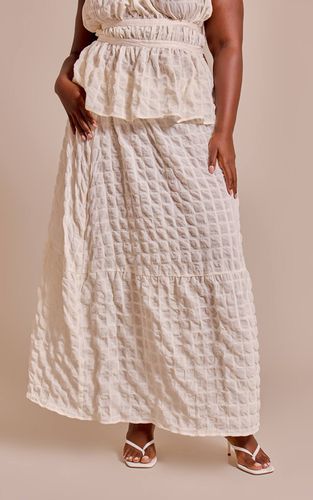 Cream Jupe Longue Froncée Texturée Grande Taille Coordonnée | Taille 46 - PrettyLittleThing - Modalova