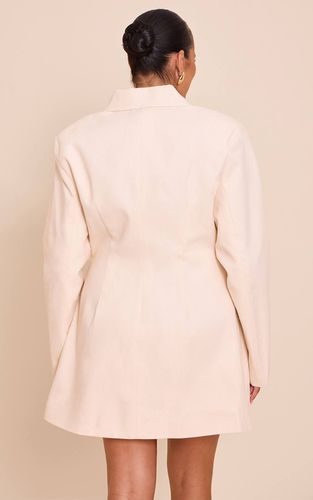 Cream Robe Blazer Grande Taille En Mélange De Lin Avec Détail Ceinture Nouée | Taille 52 - PrettyLittleThing - Modalova