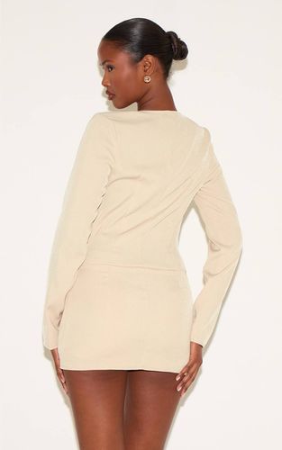 Lemon Combinaison-short Cintrée À Encolure Arrondie Et Boutonnage | Taille 42 - PrettyLittleThing - Modalova