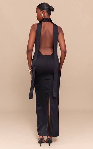 Black Robe Longue Drapée En Satin À Col Bénitier | Taille 42 - PrettyLittleThing - Modalova
