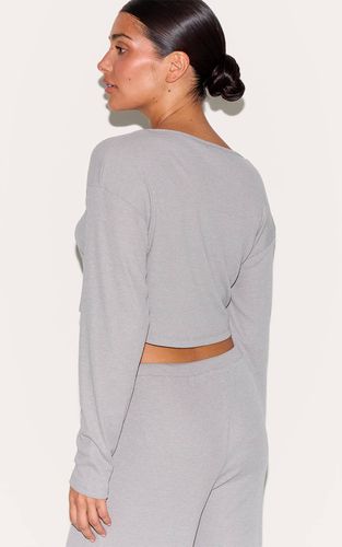 Ash Grey Top Petite Côtelé Doux À Nouer Sur Le Devant | Taille Medium - PrettyLittleThing - Modalova